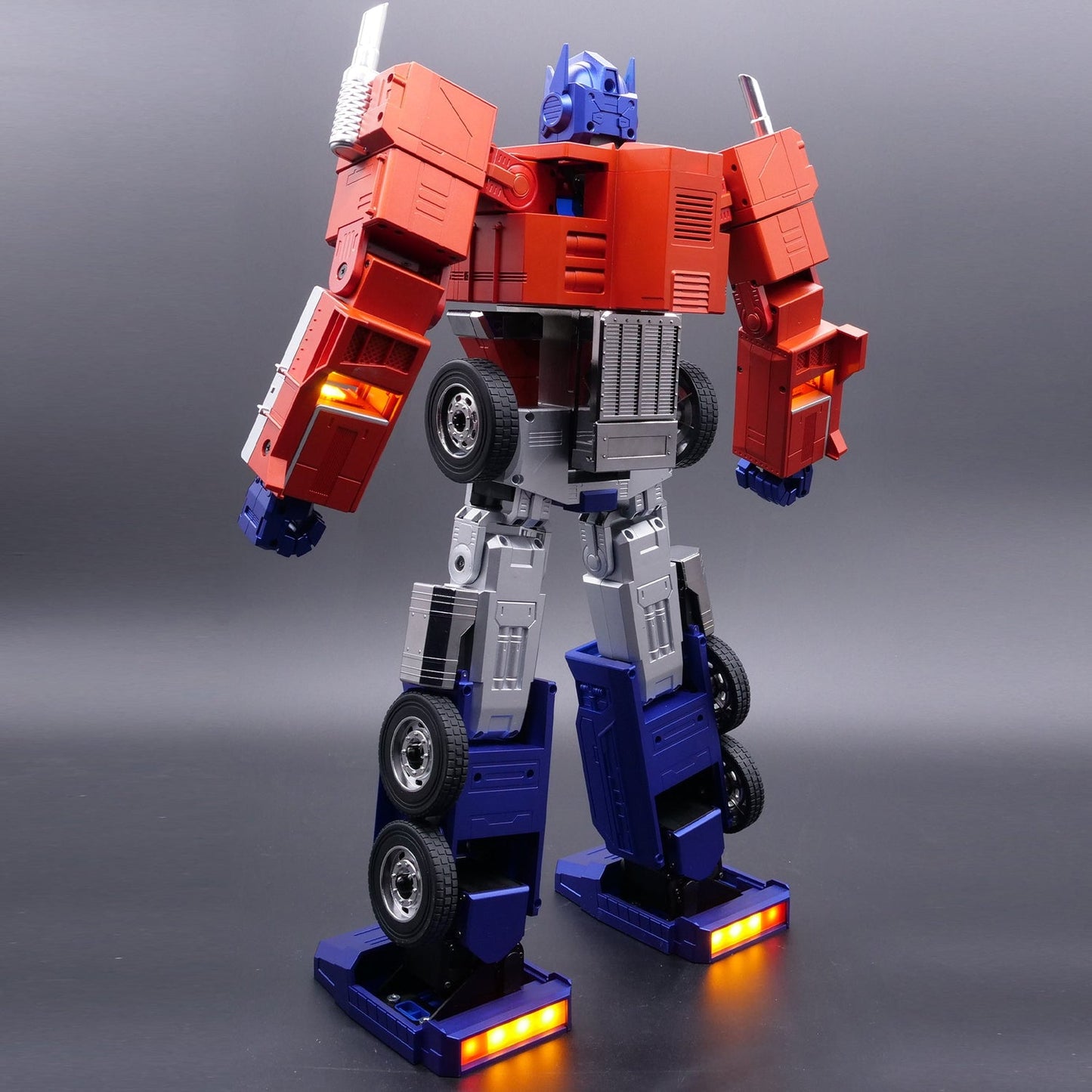 Transformers Optimus Prime Auto-Converting Robot - Flagship Collector's Edition