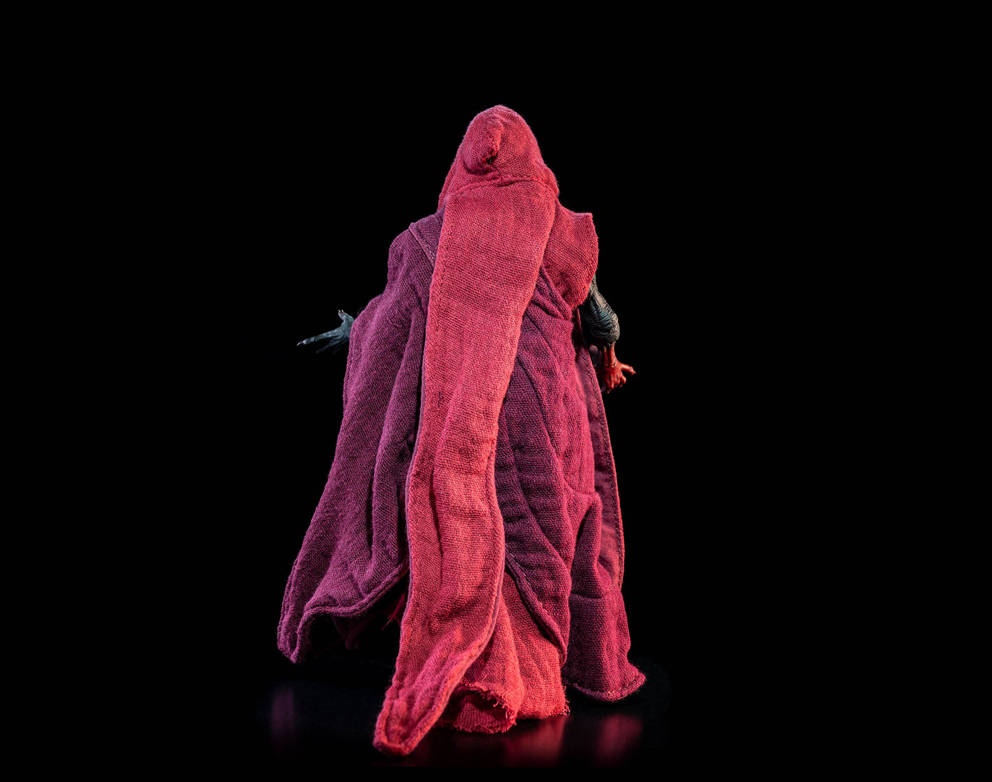 The Masque of the Red Death: Figura Obscura